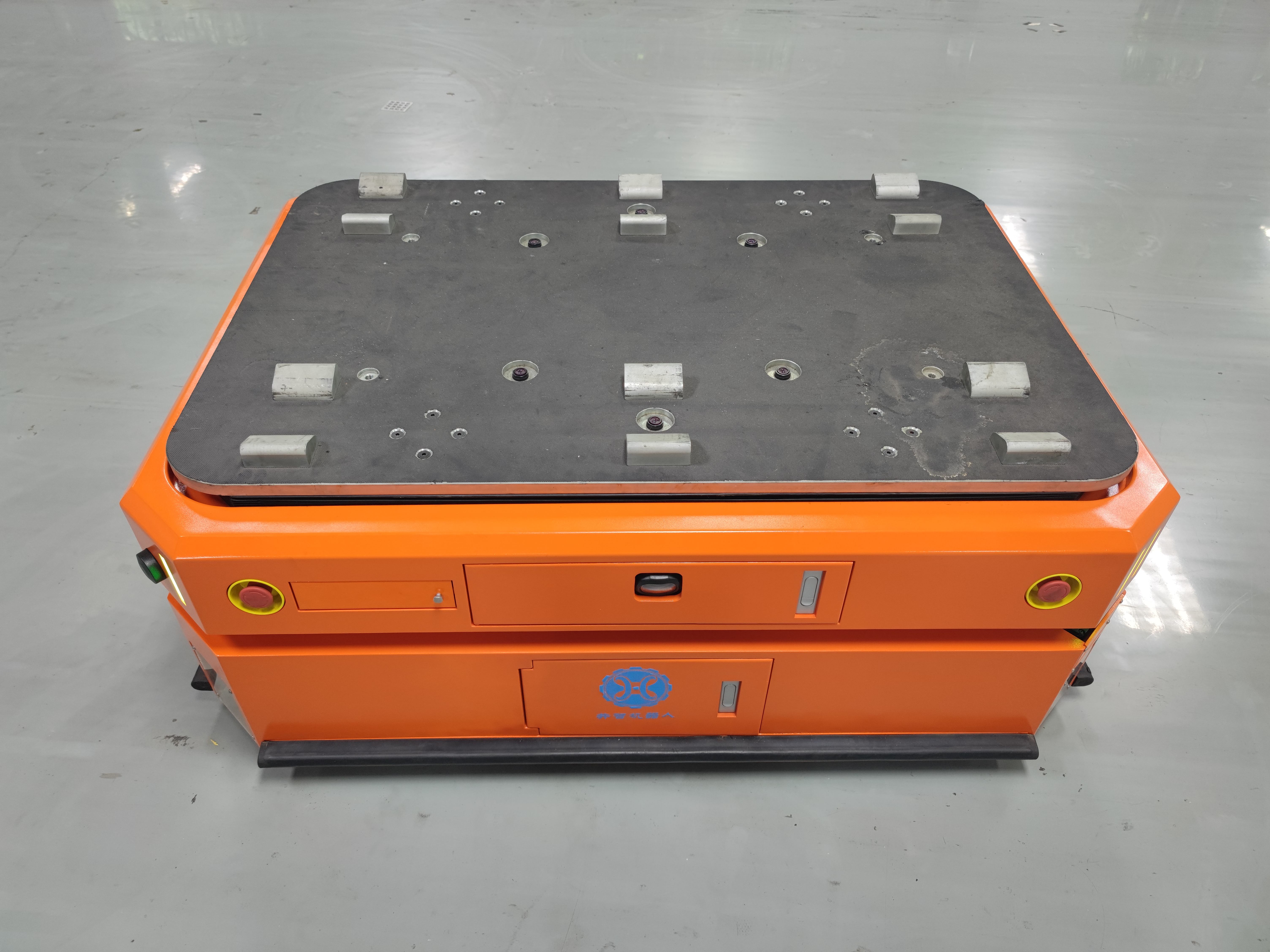 Under Drive Lifting AMR：W6-3000DS