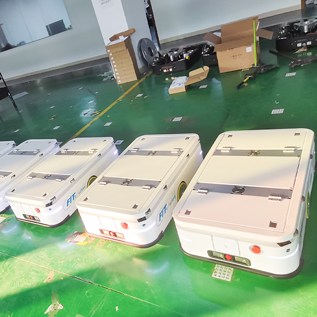 Towing Moving Robot: WD500SL
